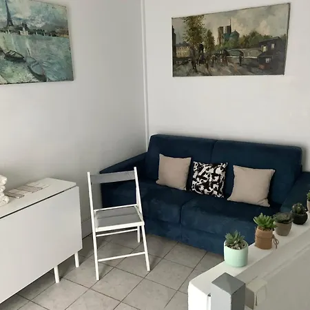 Cozy Little Duplex Near Montmartre Appartamento *